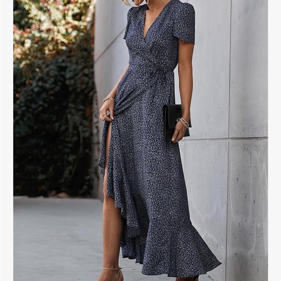 Pretty Garden Floral Print Wrap Dress - Picture 5 of 11